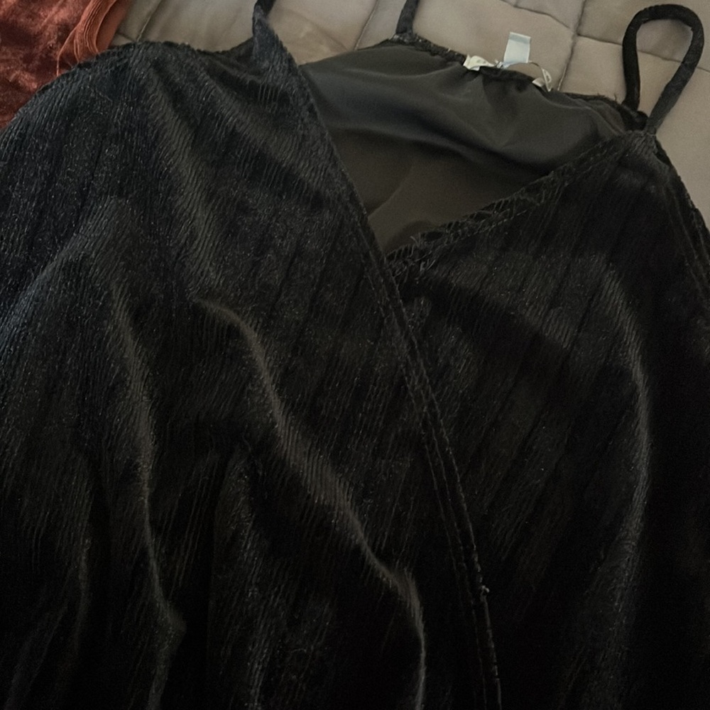 2-pack Velvet Tanks - Picture 2 of 2